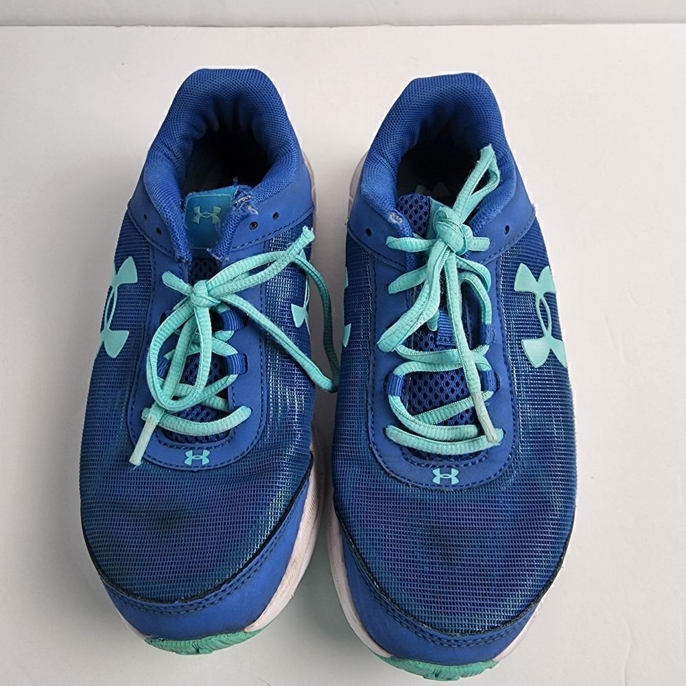 UNDER ARMOUR UA RAVE 2 YOUTH SNEAKERS SIZE 5Y